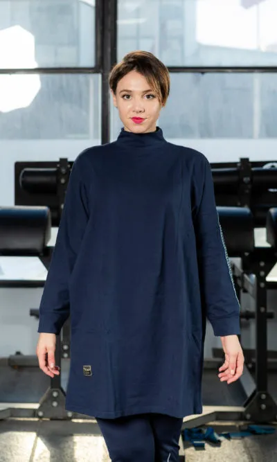 Pull Ample Col Rond Bleu Marine modele Attitude