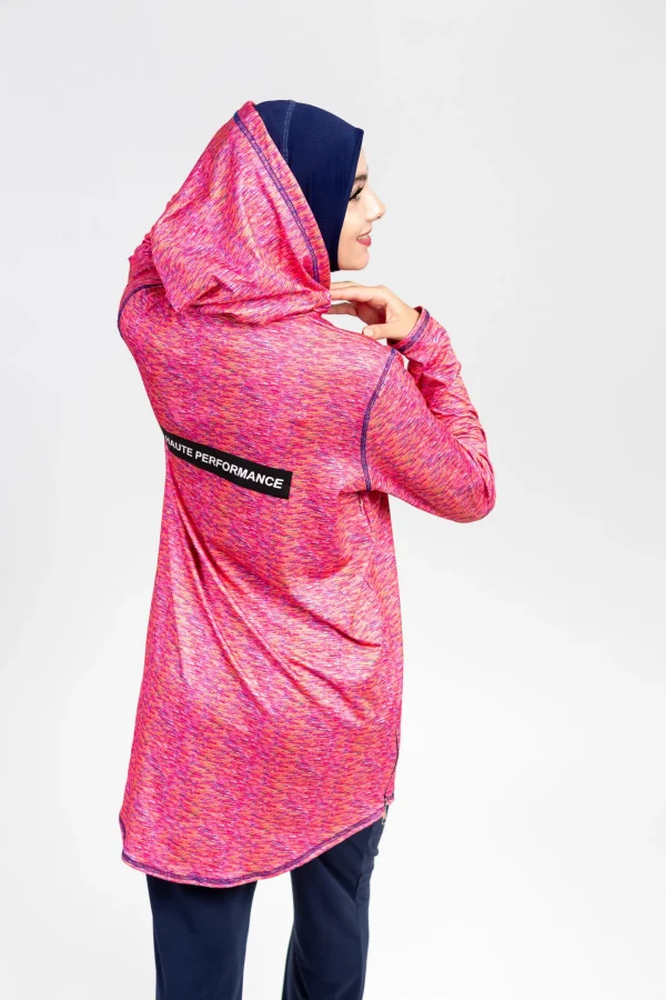 pull de sport avec capuche rose